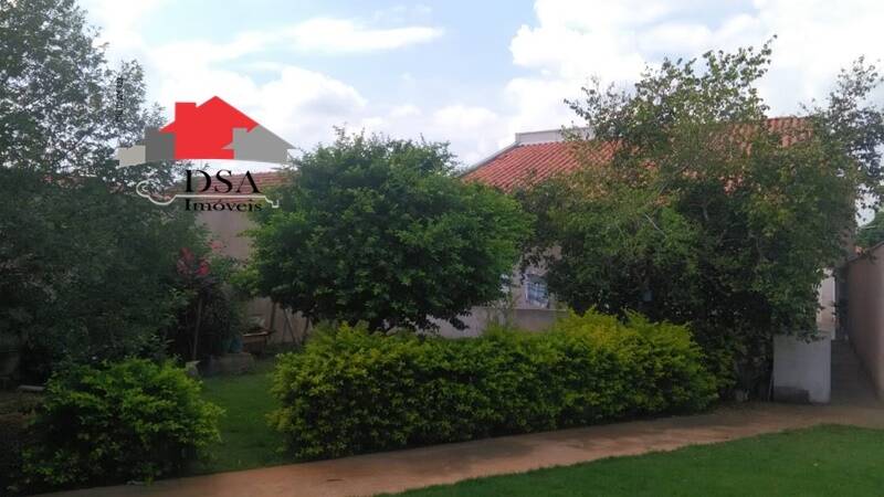 Casa à venda com 3 quartos, 180m² - Foto 2
