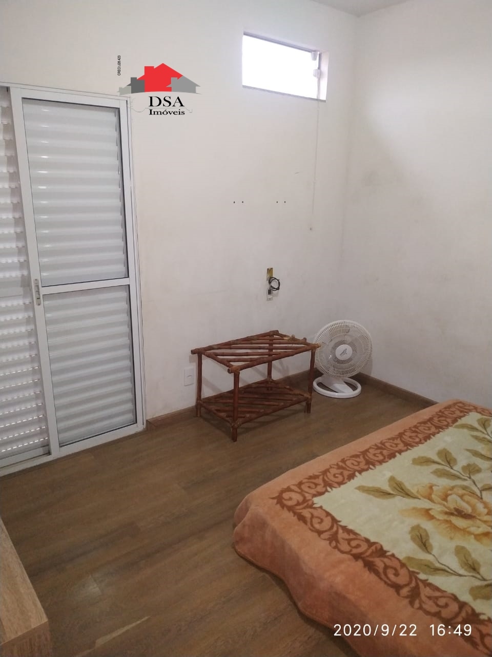 Casa à venda com 4 quartos, 200m² - Foto 22