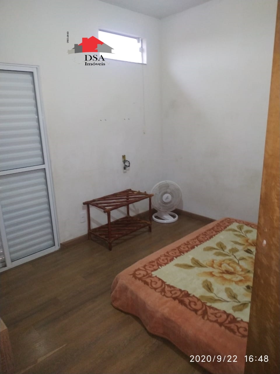 Casa à venda com 4 quartos, 200m² - Foto 25