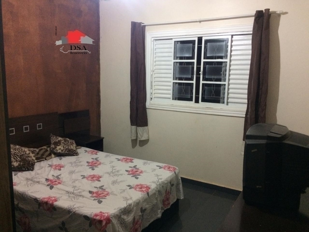 Casa à venda com 4 quartos, 200m² - Foto 33