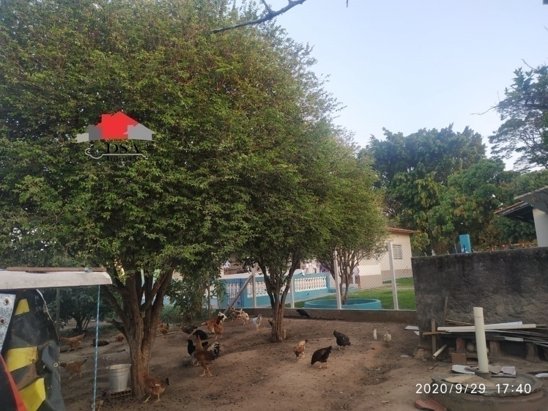 Chácara à venda com 3 quartos, 170m² - Foto 2