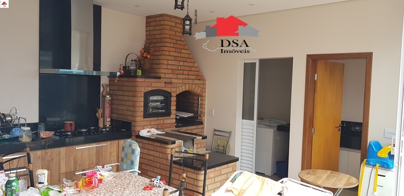 Casa à venda com 3 quartos, 229m² - Foto 6