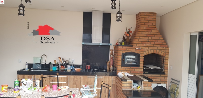 Casa à venda com 3 quartos, 229m² - Foto 4