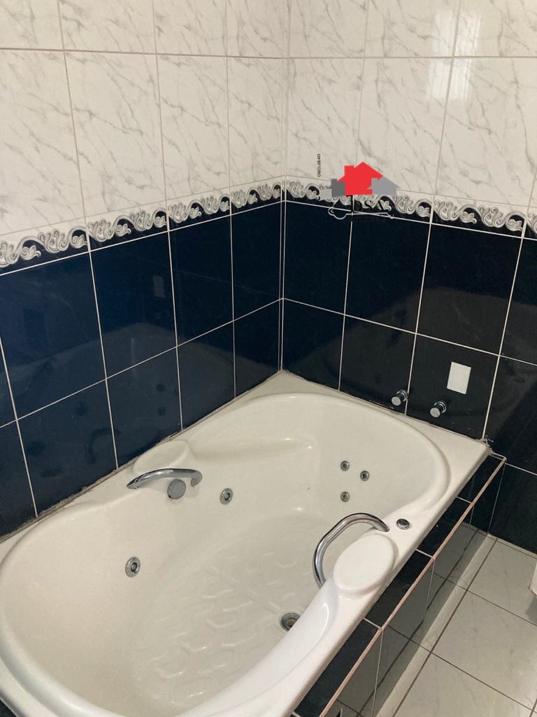 Casa à venda com 3 quartos, 270m² - Foto 22