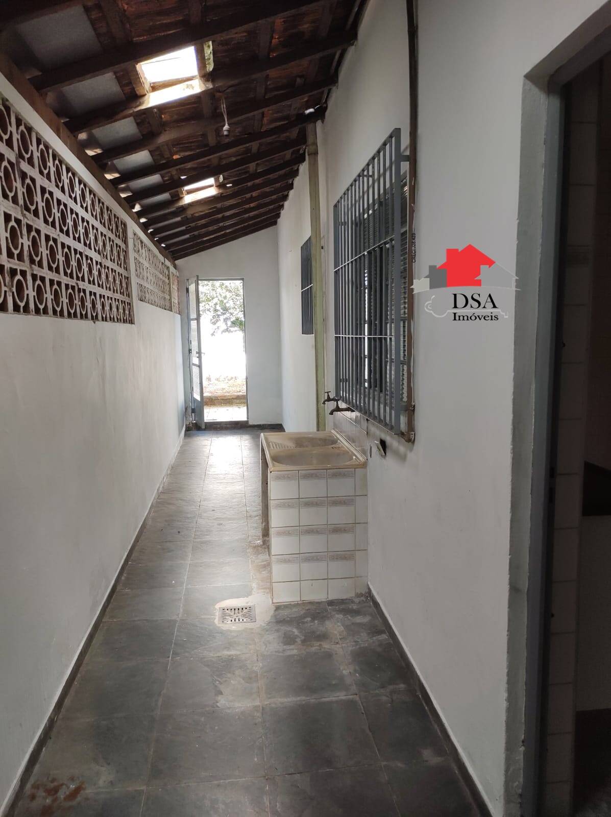 Casa à venda com 3 quartos, 173m² - Foto 5