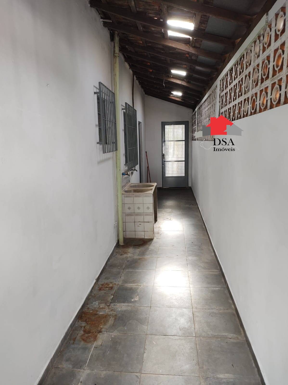Casa à venda com 3 quartos, 173m² - Foto 9