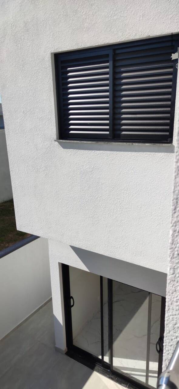 Casa à venda com 3 quartos, 142m² - Foto 5