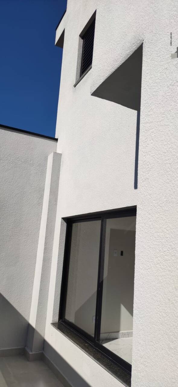 Casa à venda com 3 quartos, 142m² - Foto 3