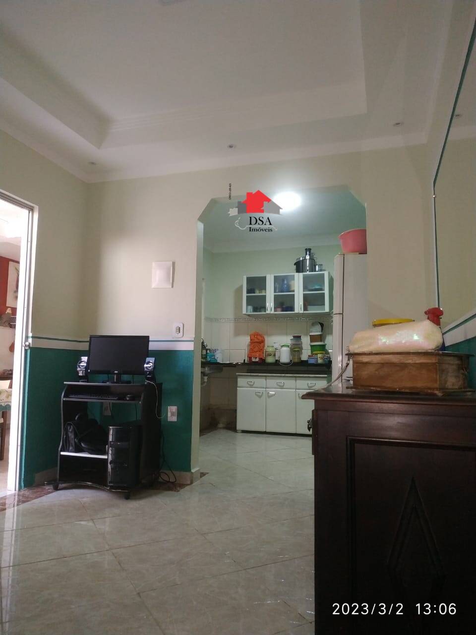 Casa à venda com 2 quartos, 150m² - Foto 2