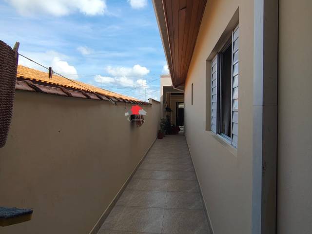 Casa para Venda em Artur Nogueira - 4