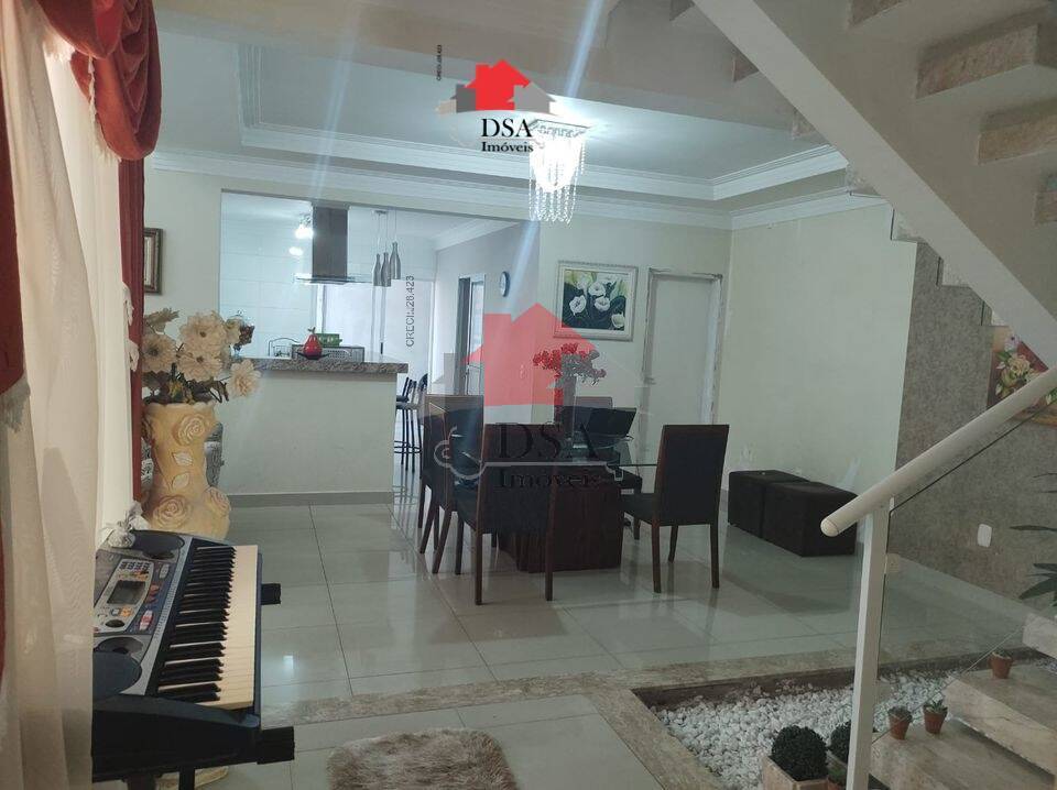 Casa à venda com 3 quartos, 290m² - Foto 3