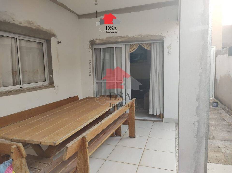 Casa à venda com 3 quartos, 290m² - Foto 5