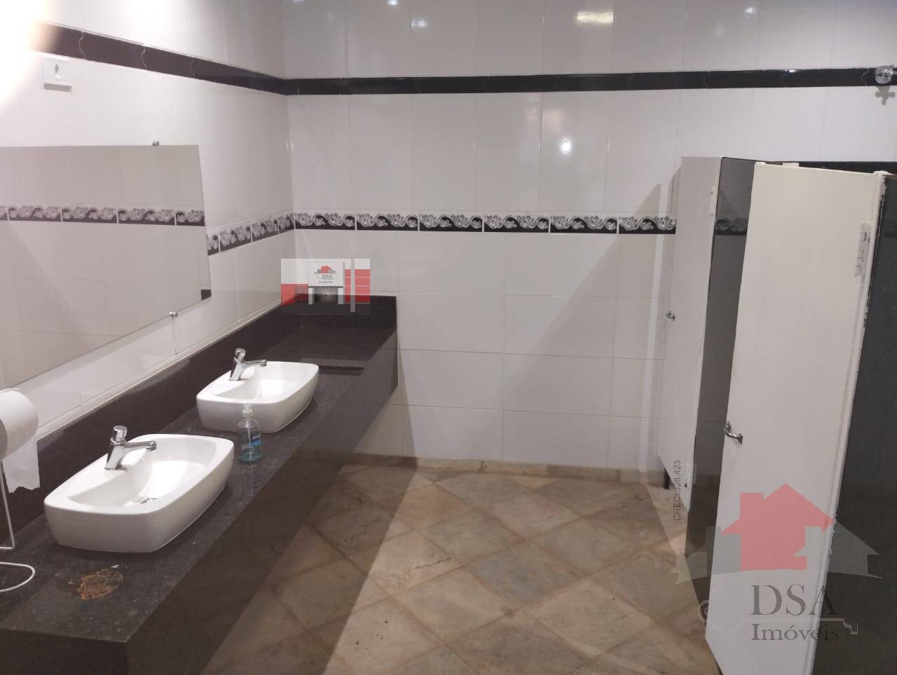 Chácara à venda e aluguel com 3 quartos, 580m² - Foto 17