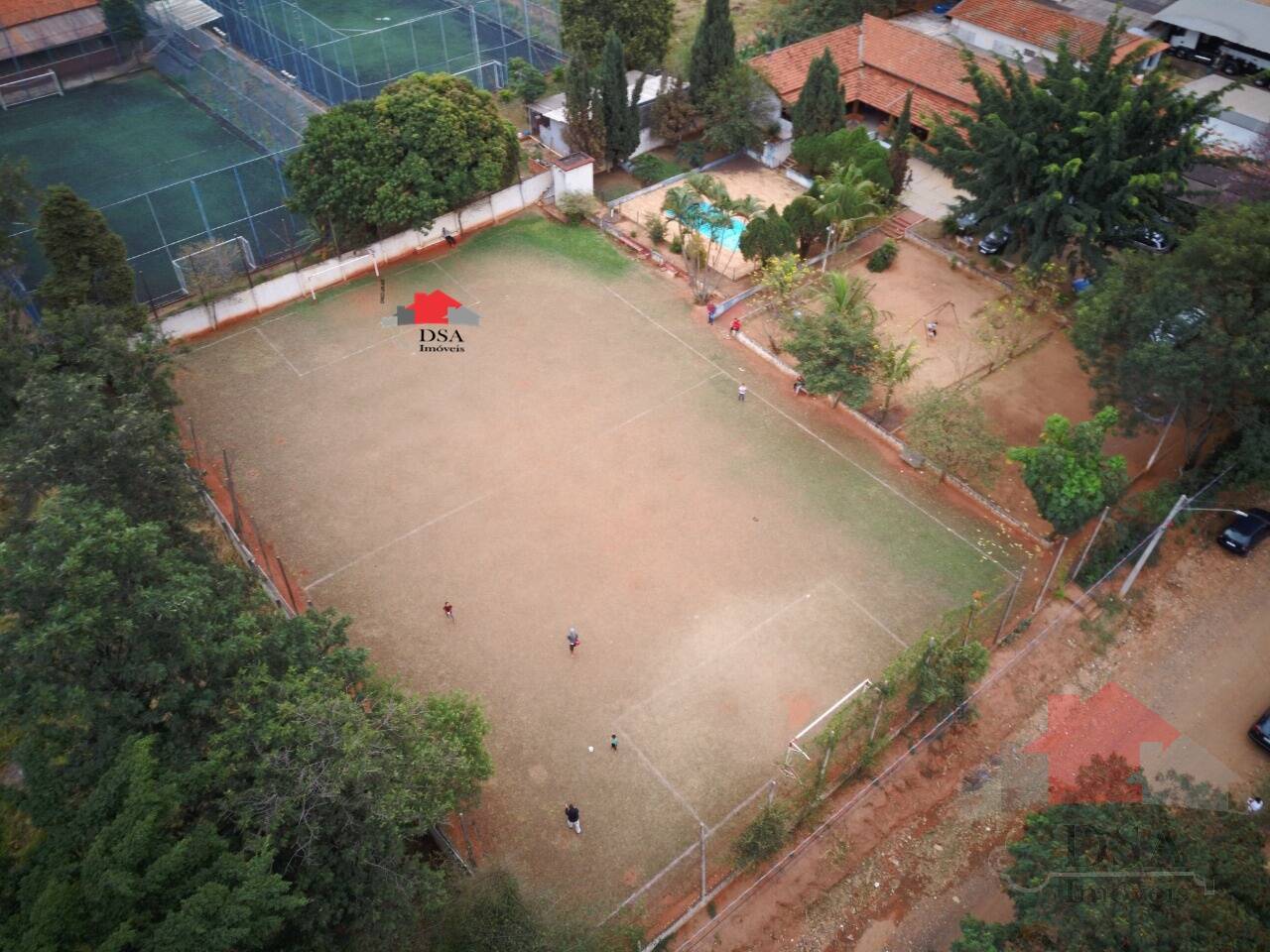 Chácara à venda com 2 quartos, 150m² - Foto 9