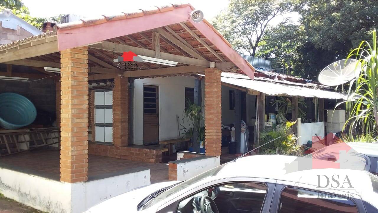 Chácara à venda com 2 quartos, 150m² - Foto 1