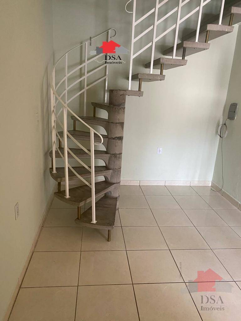 Casa para alugar com 2 quartos, 80m² - Foto 5