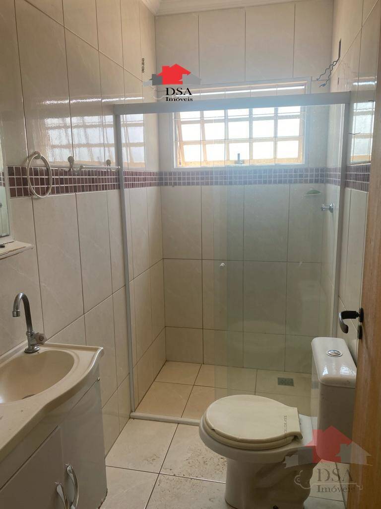 Casa para alugar com 2 quartos, 80m² - Foto 11