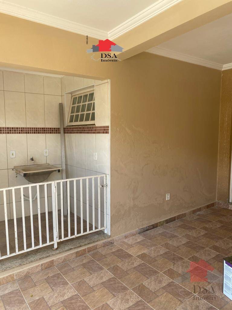 Casa para alugar com 2 quartos, 80m² - Foto 16