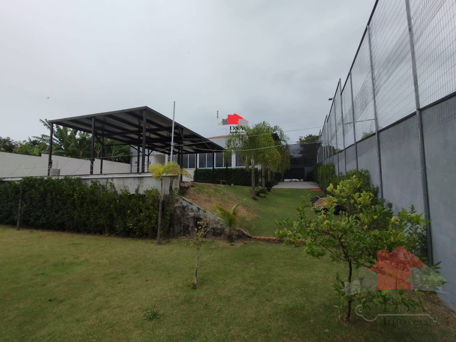 Chácara à venda com 5 quartos, 200m² - Foto 11