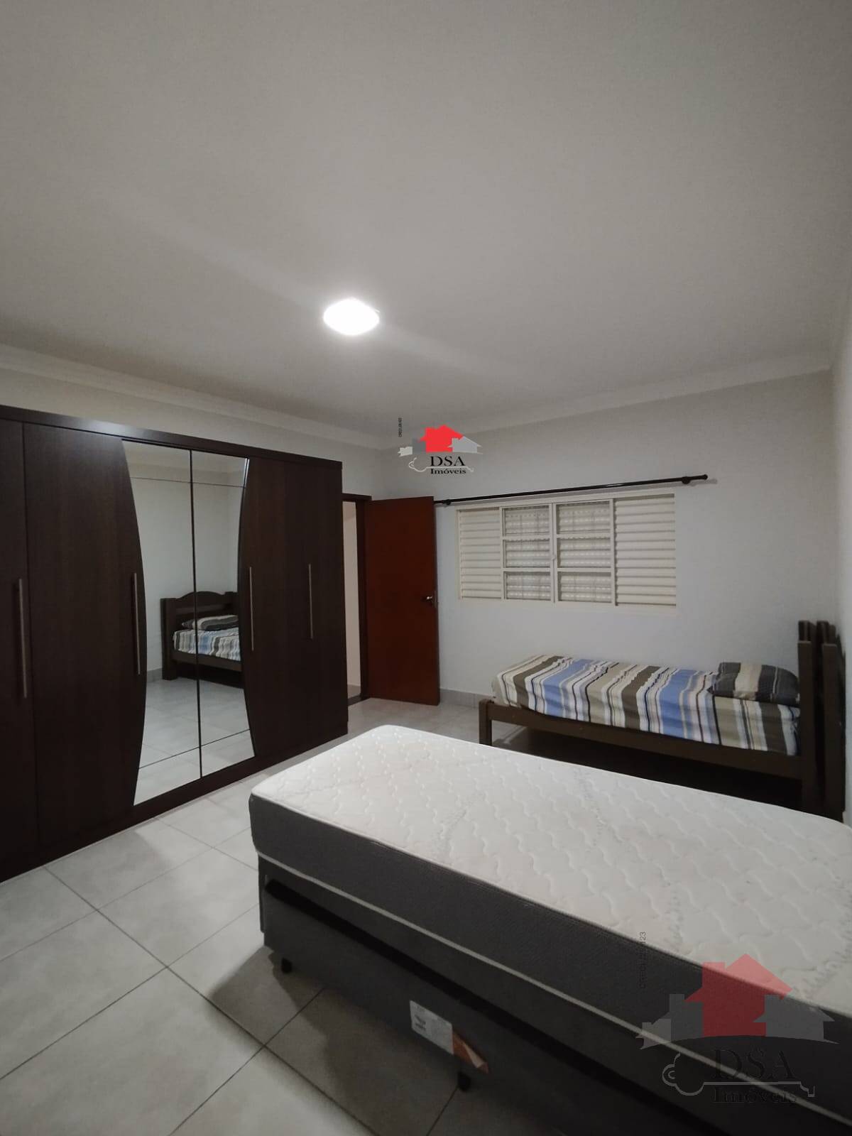 Chácara à venda com 5 quartos, 200m² - Foto 41