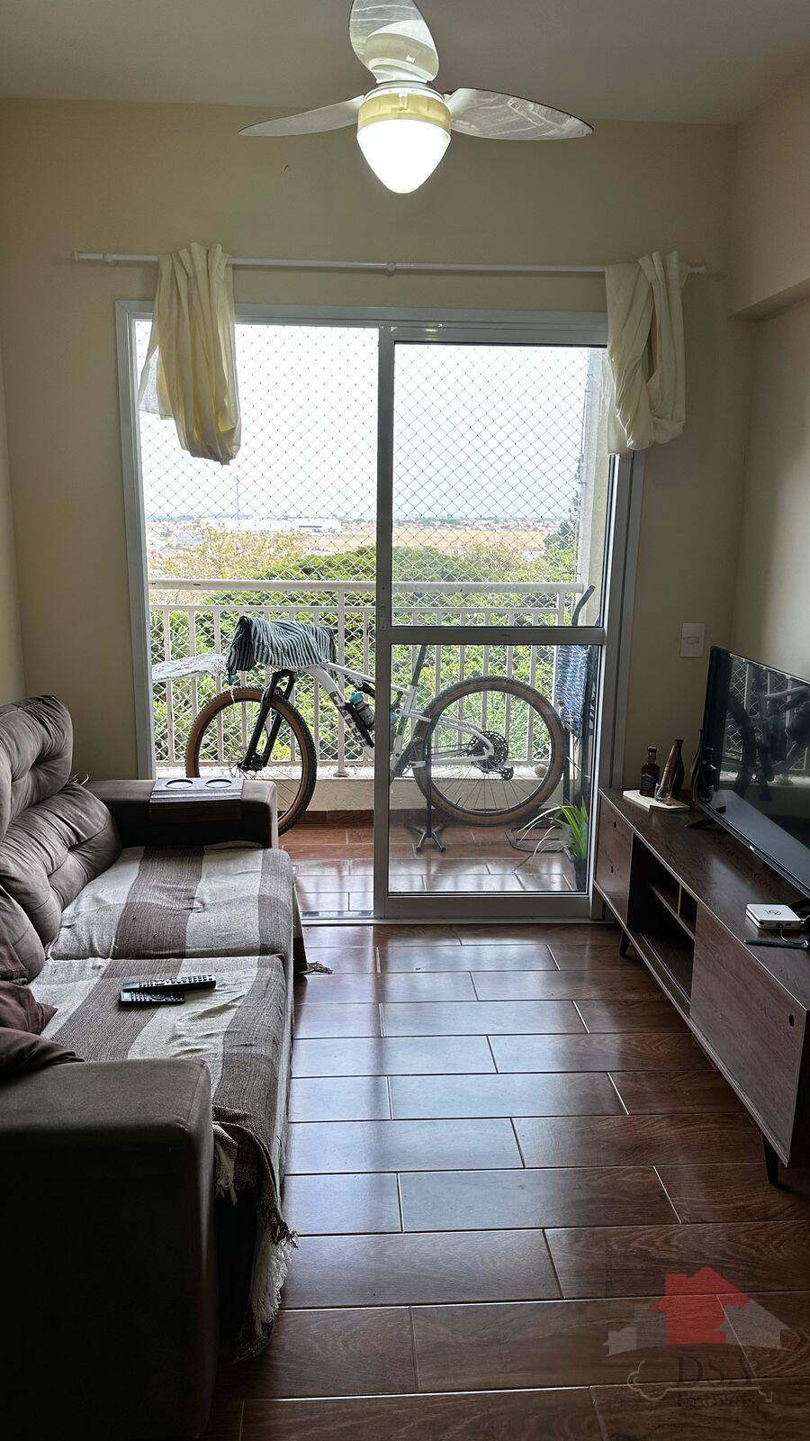 Apartamento à venda com 2 quartos, 57m² - Foto 1