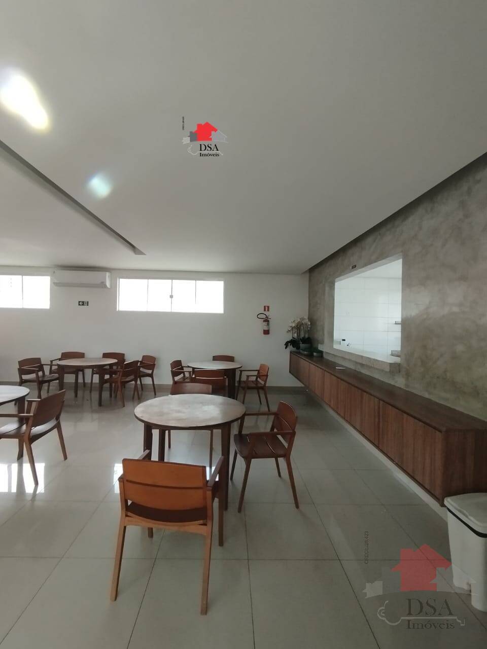 Apartamento para alugar com 2 quartos, 58m² - Foto 8
