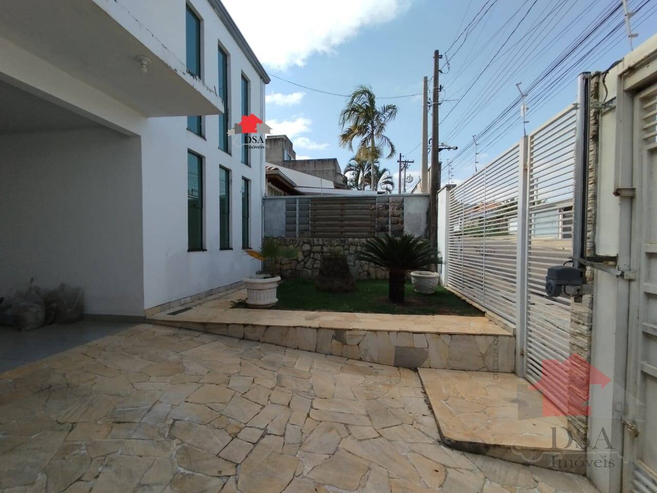 Casa para alugar com 3 quartos, 280m² - Foto 4