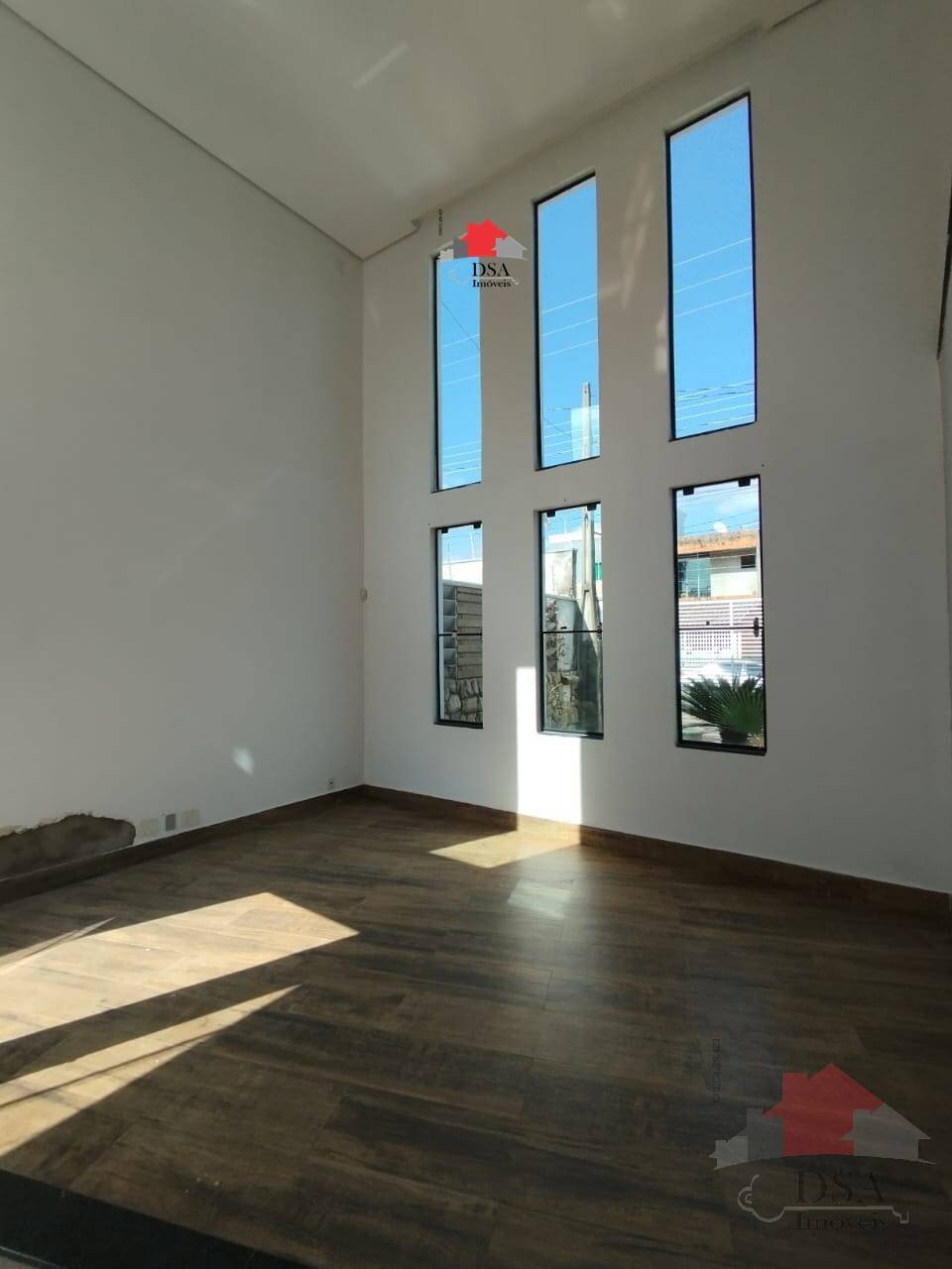 Casa para alugar com 3 quartos, 280m² - Foto 12