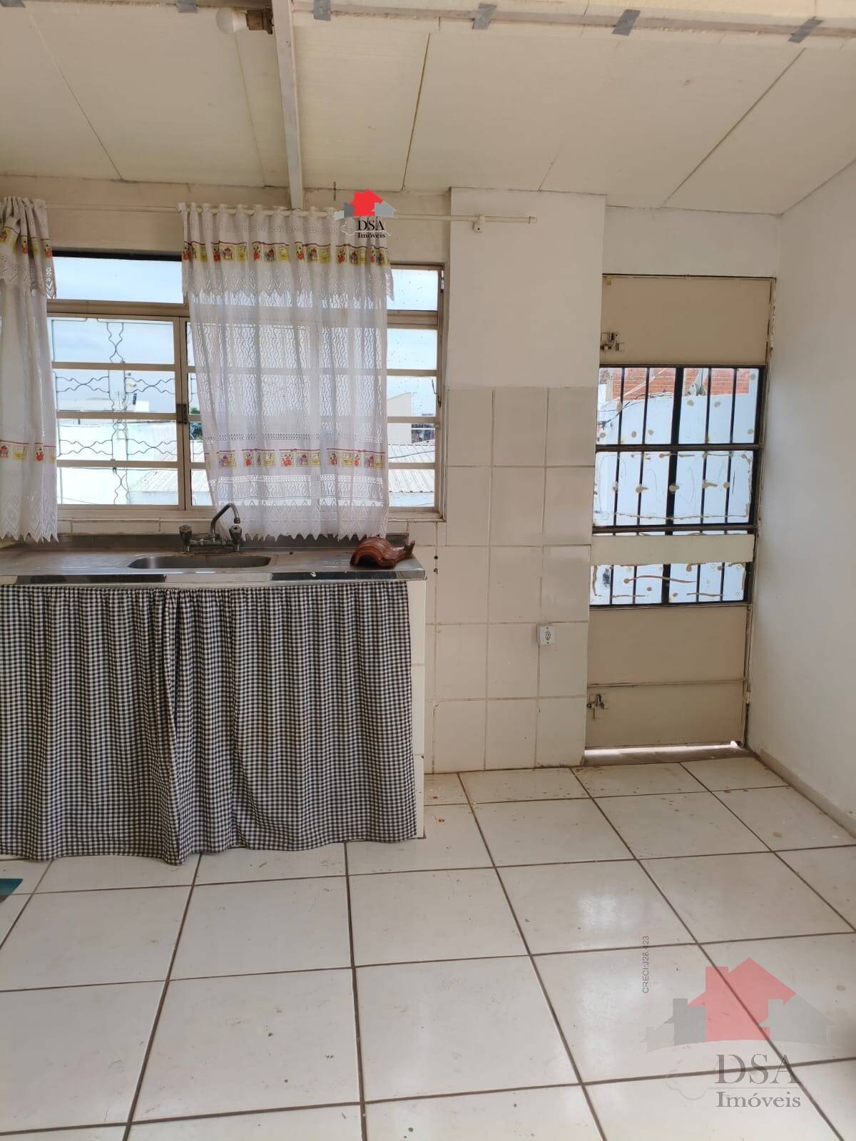 Casa para alugar com 1 quarto, 60m² - Foto 12
