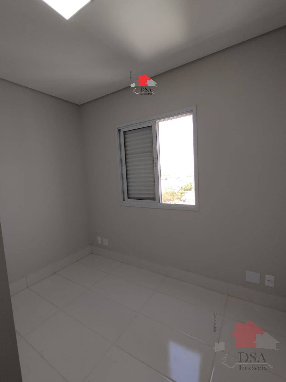 Apartamento para alugar com 2 quartos, 72m² - Foto 12
