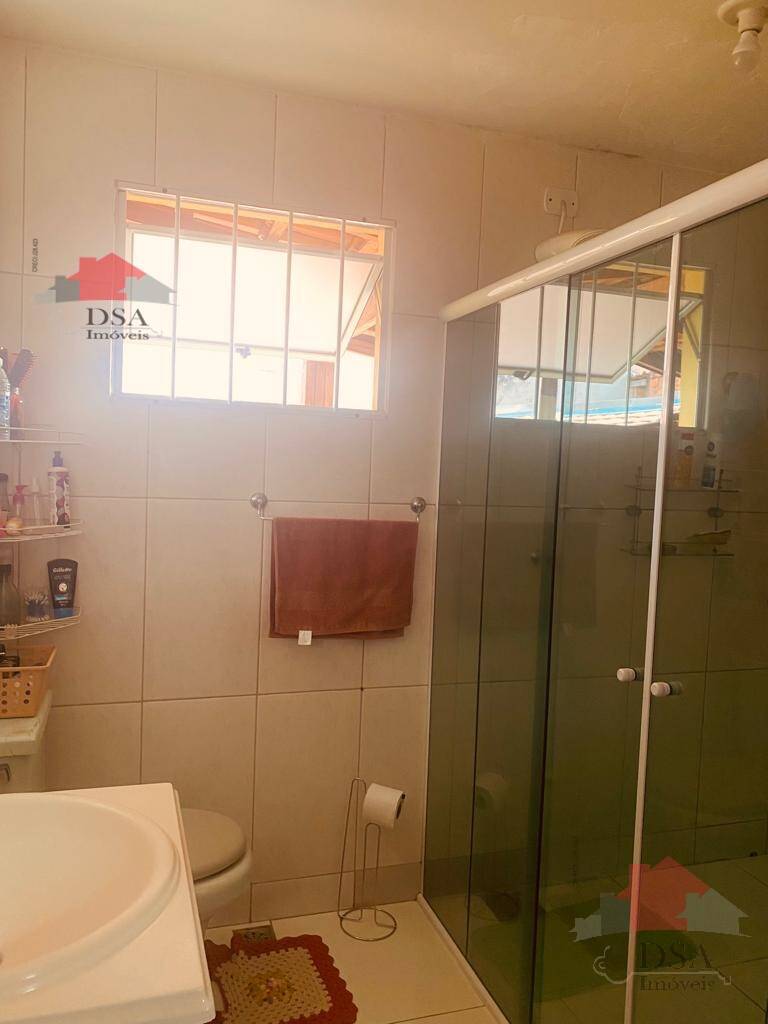 Casa para alugar com 3 quartos, 237m² - Foto 56