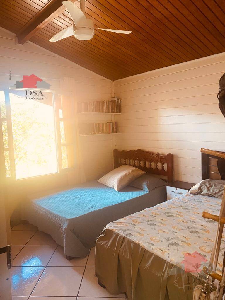 Casa para alugar com 3 quartos, 237m² - Foto 63