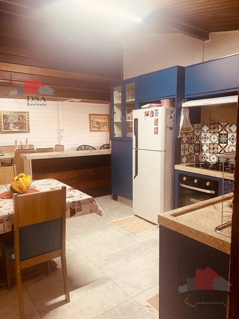 Casa para alugar com 3 quartos, 237m² - Foto 69