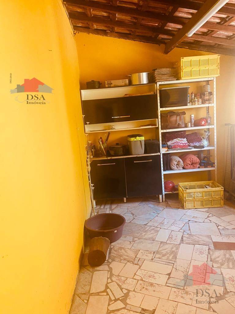 Casa para alugar com 3 quartos, 237m² - Foto 92