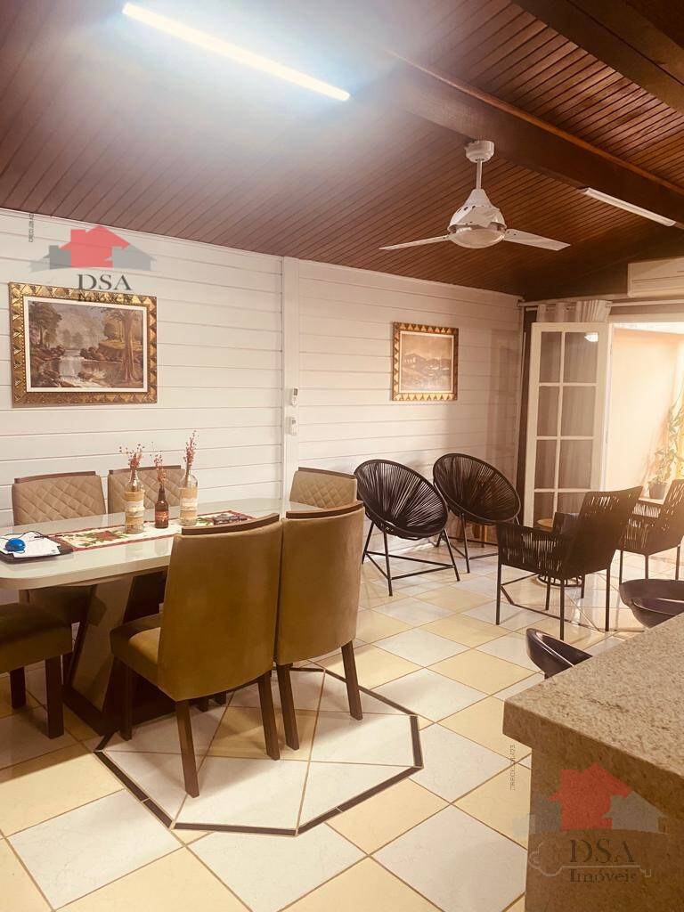Casa para alugar com 3 quartos, 237m² - Foto 89