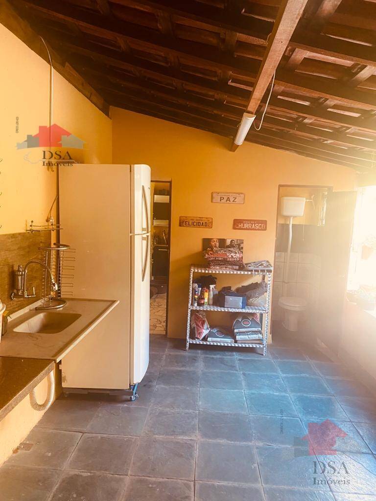 Casa para alugar com 3 quartos, 237m² - Foto 101