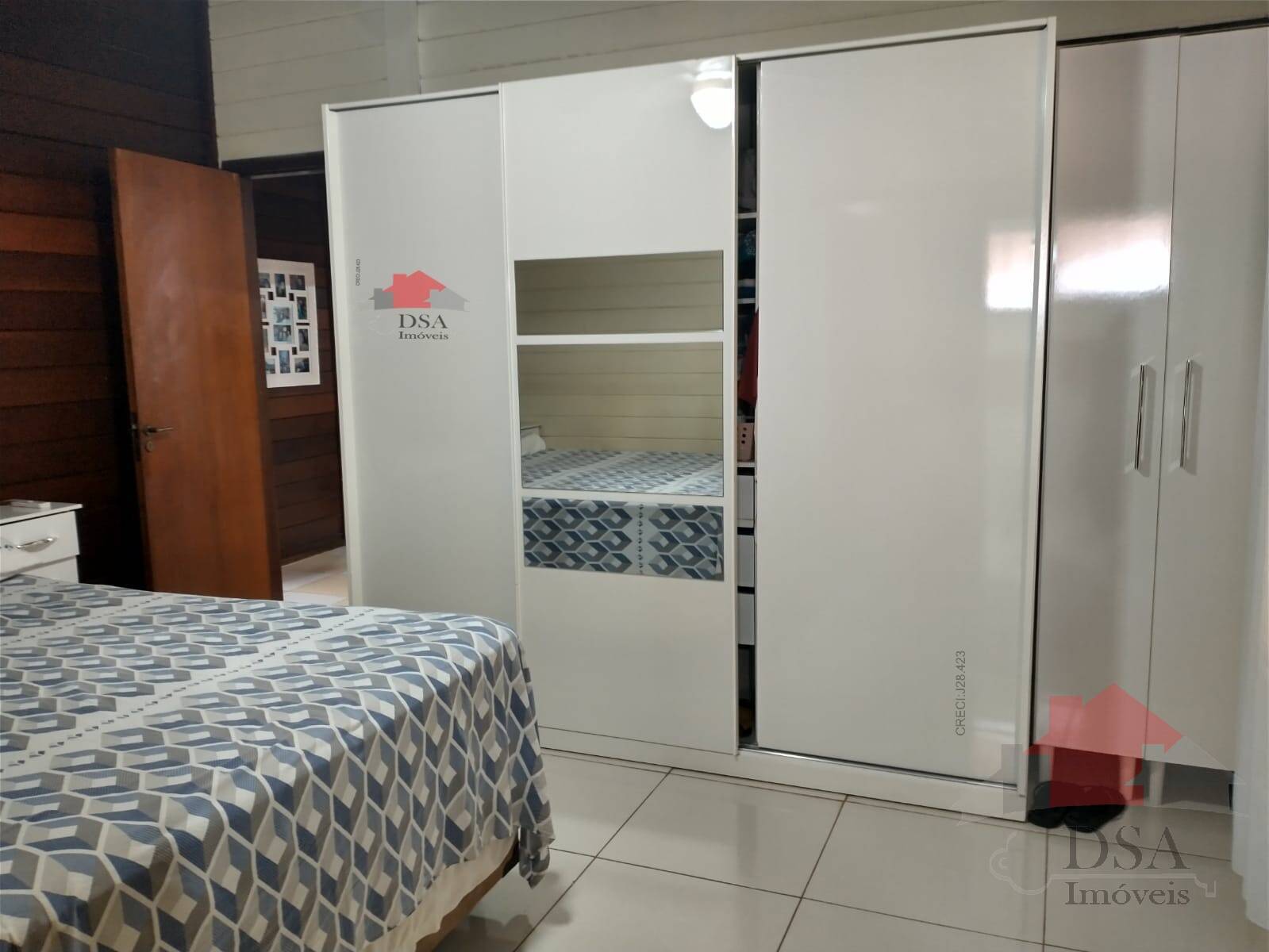 Casa para alugar com 3 quartos, 237m² - Foto 6