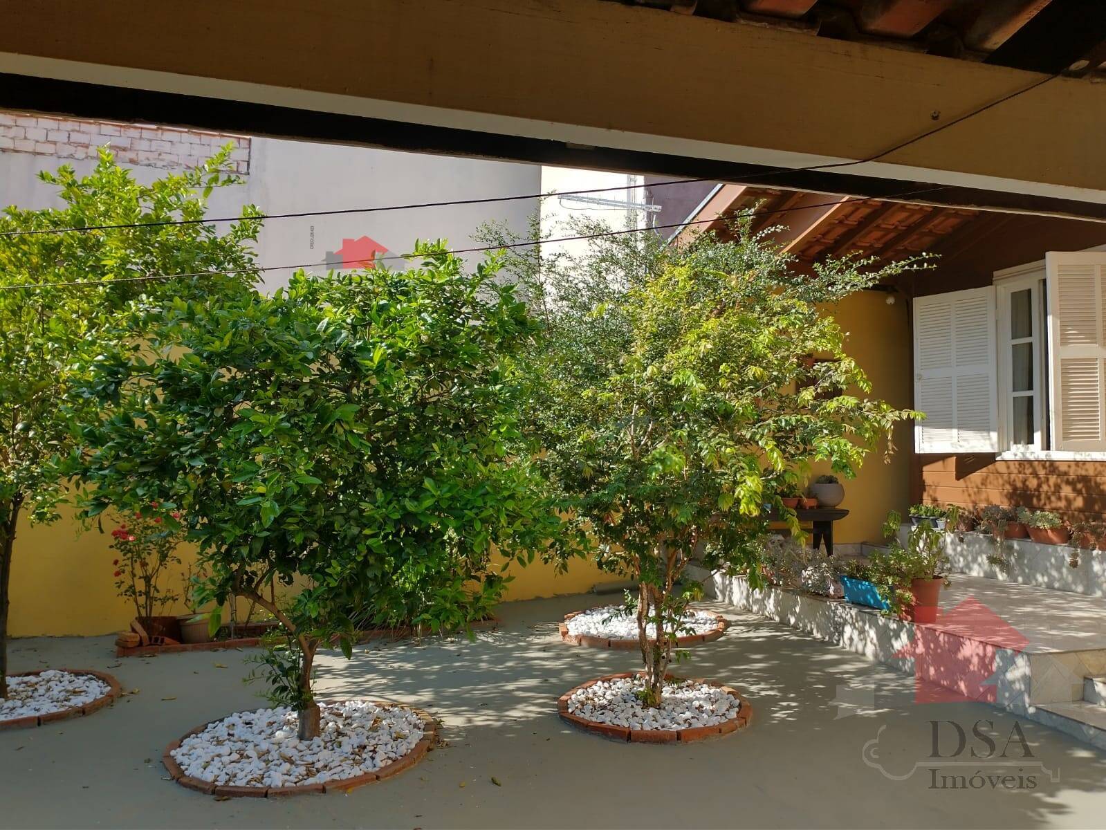 Casa para alugar com 3 quartos, 237m² - Foto 39