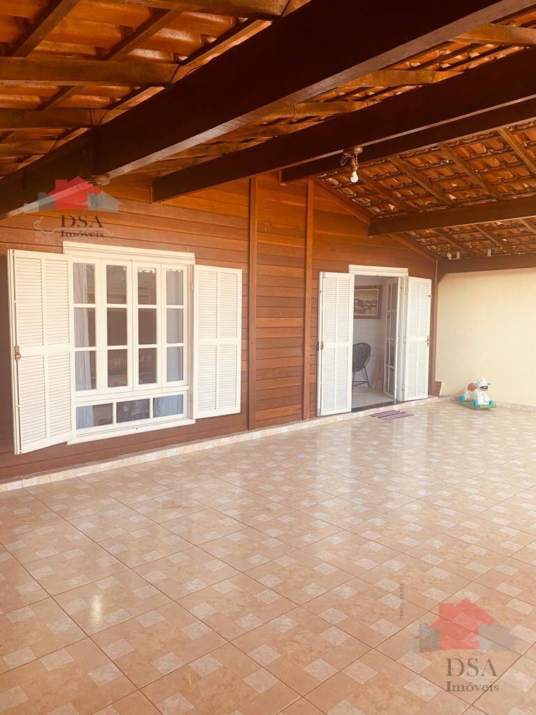 Casa para alugar com 3 quartos, 237m² - Foto 49