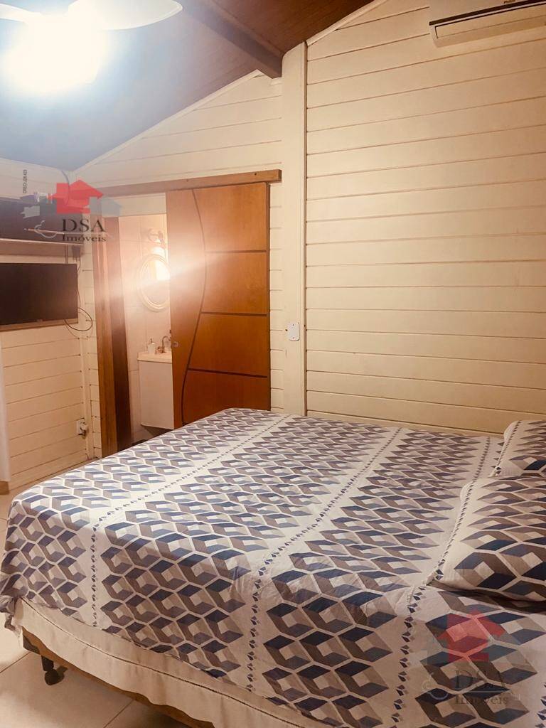 Casa para alugar com 3 quartos, 237m² - Foto 53