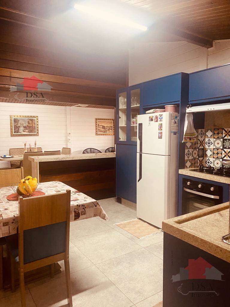 Casa para alugar com 3 quartos, 237m² - Foto 68