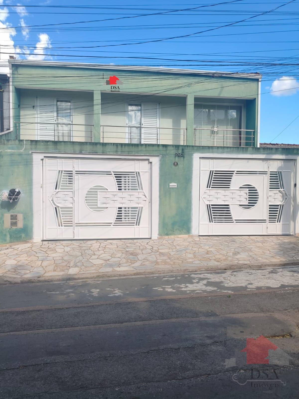 Casa, 3 quartos, 260 m² - Foto 1